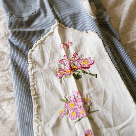 NWT POL Patchwork & Embroidered Relaxed Fit Art Woven Wide Leg Pants Size S - Picture 6 of 7